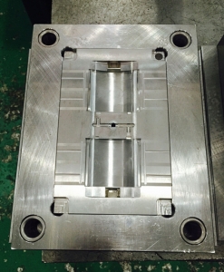Y300422儀器塑膠制品，深圳塑膠模具廠，注塑模具加工
